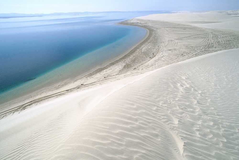 Exploring the Inland Sea (Khor Al Adaid) on a Desert Safari